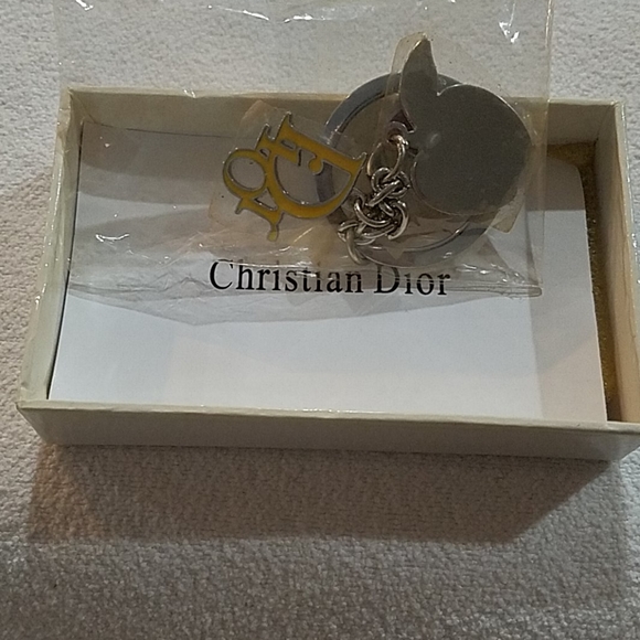 Christian Dior keychain - Picture 5 of 7